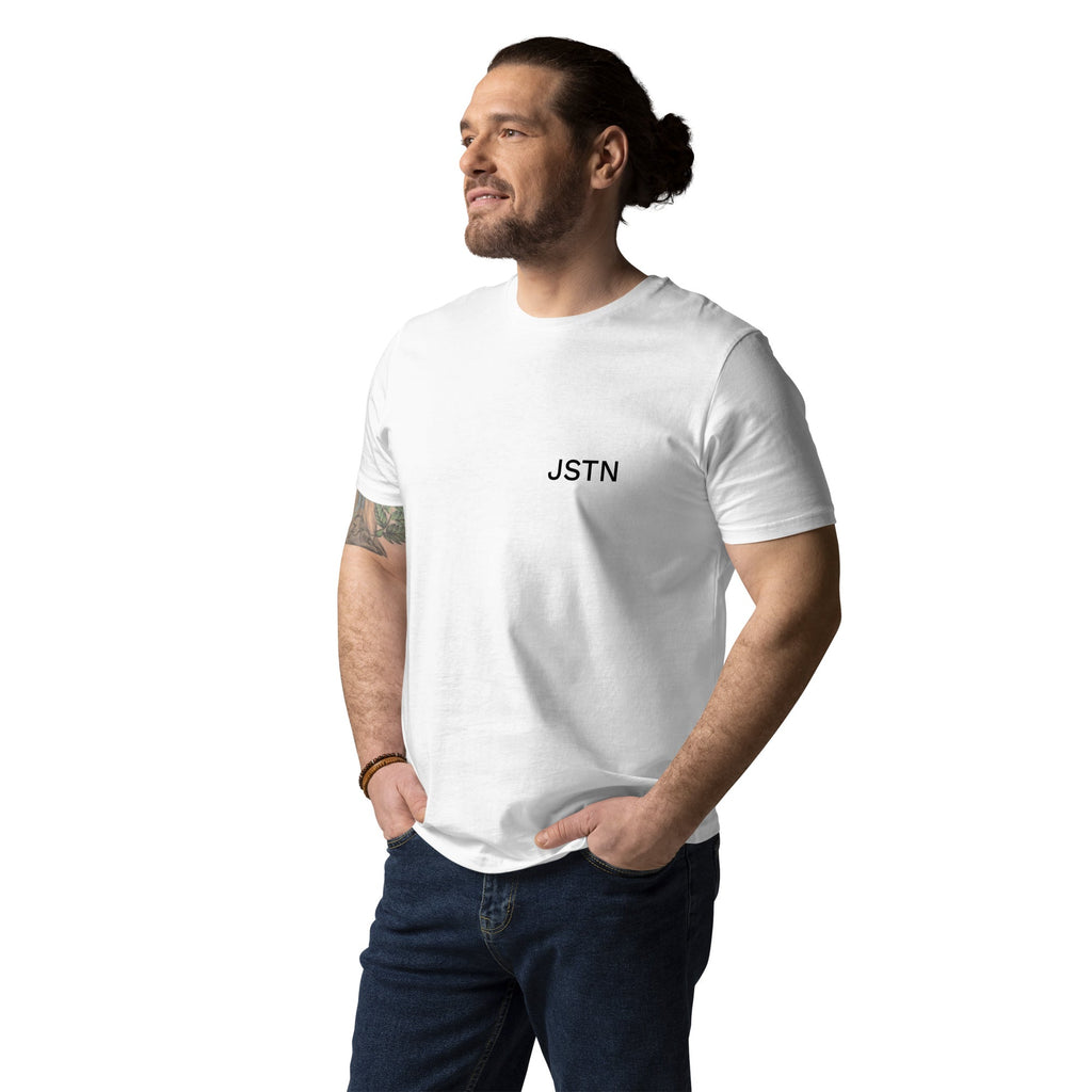 JUST IN Essential T-Shirt – weiß, frontal getragen von Mann