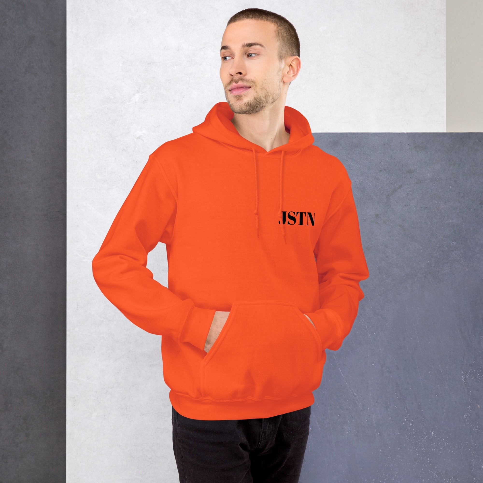 JSTN Hoodie Orange – Lifestyle Outfit Streetwear Kapuzenpullover